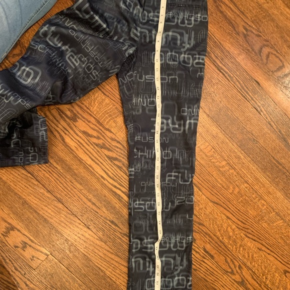 Ladies 2 piece Vintage Moschino Set - Picture 14 of 15